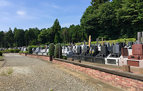 平安陵 墓域全体